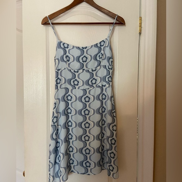 Aritzia Summer Short Patterned Dress - Sunday Best - Picture 3 of 6